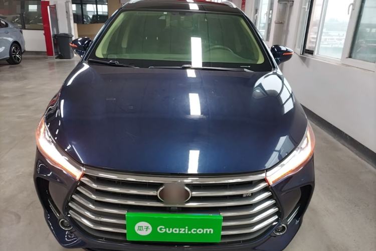 Used BYD Song MAX 2018 1.5T Automatic Smart Connect Elite Model with 6 Seats Front