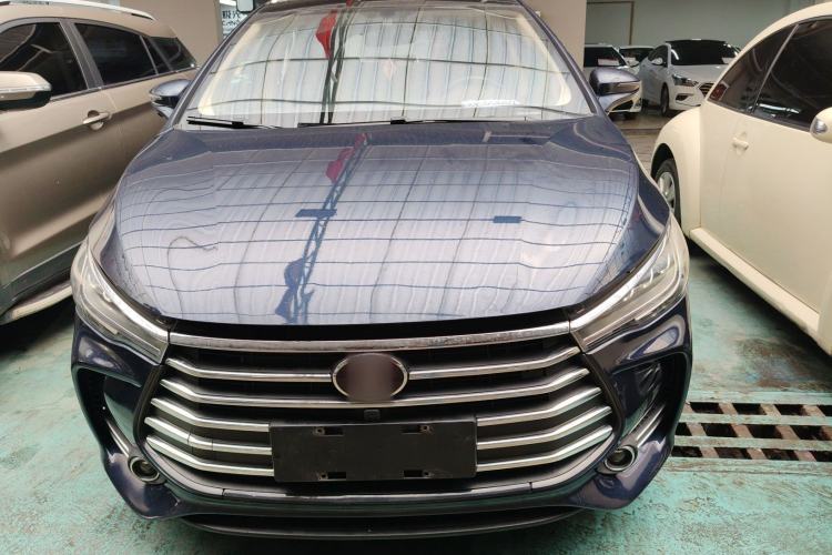 Used BYD Song MAX 2018 1.5T Automatic Smart Connect Elite Model with 6 Seats Front