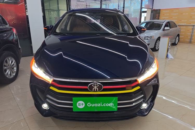 Used BYD Song MAX 2018 1.5T Automatic Smart Connect Luxury 6-Seater Front
