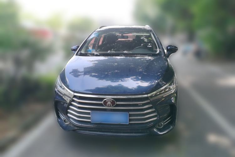 Used BYD Song MAX 2018 1.5T Automatic Smart Connect Elite Model with 6 Seats Front