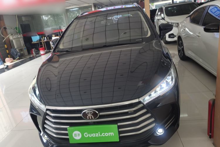 Used BYD Song MAX 2018 1.5T Automatic Smart Connect Elite Model with 6 Seats Front