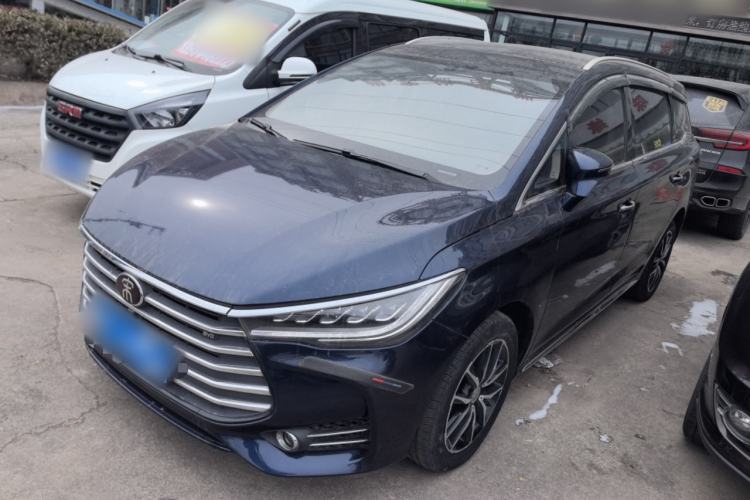 Used BYD Song MAX 2018 1.5T Automatic Smart Connect Elite Model with 6 Seats Front Left 45 Deg