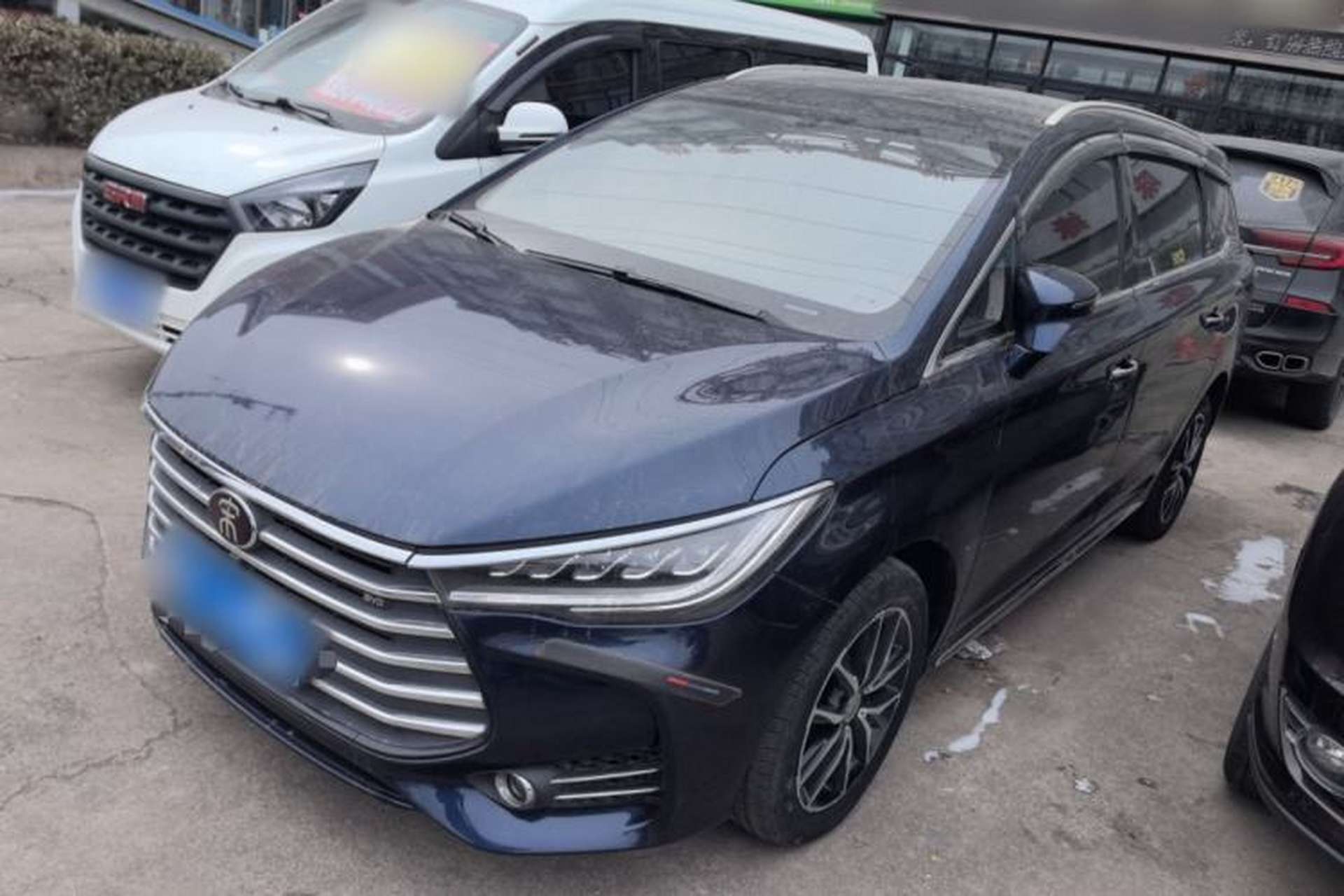 Used BYD Song MAX 2018 1.5T Automatic Smart Connect Elite Model with 6 Seats Front Left 45 Deg