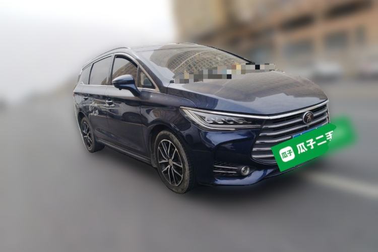 Used BYD Song MAX 2018 1.5T Automatic Smart Connect Elite Model with 6 Seats Front Right 45 Deg