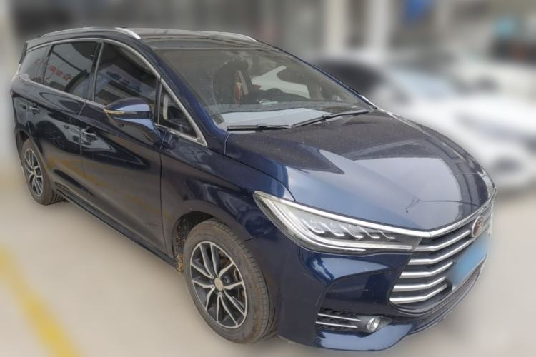 Used BYD Song MAX 2018 1.5T Automatic Smart Connect Luxury 7-Seater Front Right 45 Deg