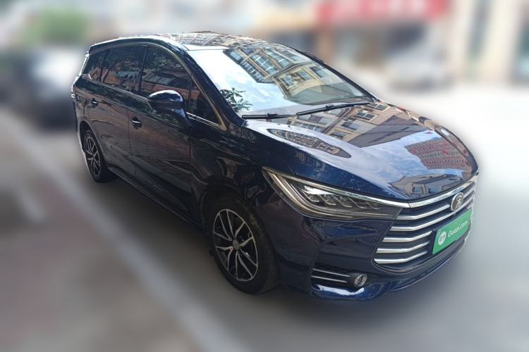 Used BYD Song MAX 2018 1.5T Automatic Smart Connect Luxury 6-Seater Front Right 45 Deg