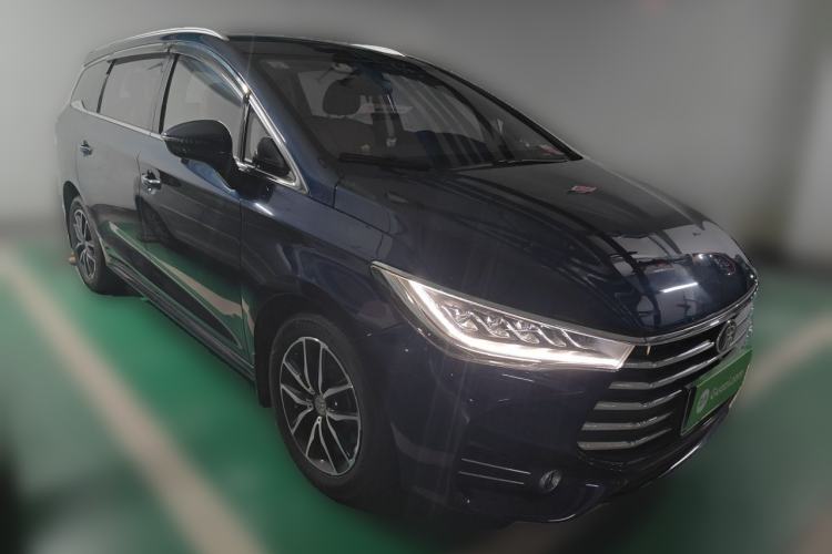 Used BYD Song MAX 2018 1.5T Automatic Smart Connect Luxury 6-Seater Front Right 45 Deg