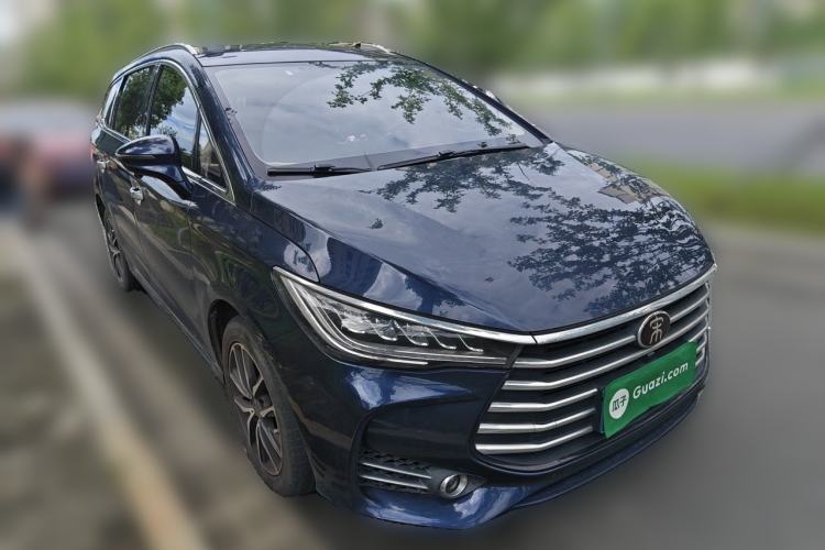Used BYD Song MAX 2018 1.5T Automatic Smart Connect Luxury 6-Seater Front Right 45 Deg