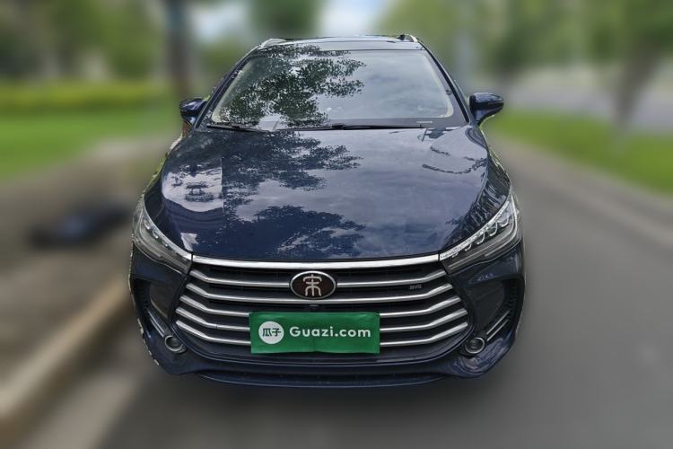 Used BYD Song MAX 2018 1.5T Automatic Smart Connect Luxury 6-Seater Front
