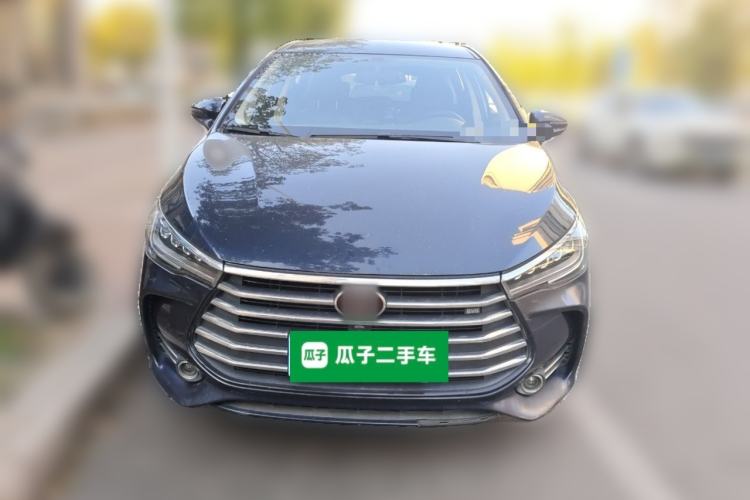 Used BYD Song MAX 2018 1.5T Manual Smart Connect Luxury 6-Seater Front