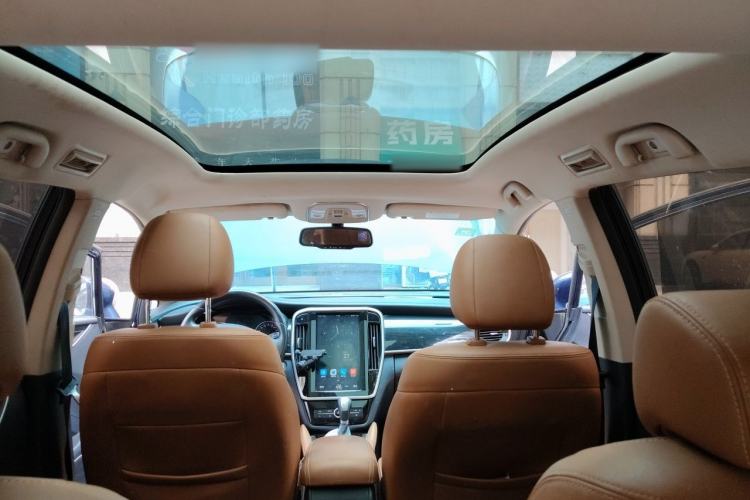 Used BYD Song MAX 2018 1.5T Automatic Smart Connect Luxury 6-Seater Headliner