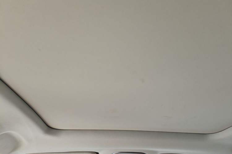 Used BYD Song MAX 2018 1.5T Automatic Smart Connect Luxury 6-Seater Headliner