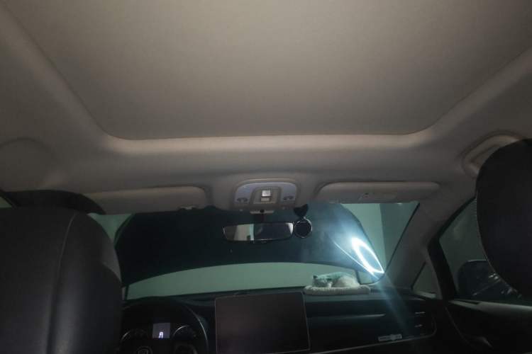 Used BYD Song MAX 2018 1.5T Automatic Smart Connect Luxury 7-Seater Headliner