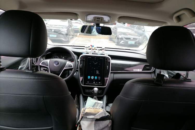 Used BYD Song MAX 2018 1.5T Automatic Smart Connect Elite Model with 6 Seats Headliner