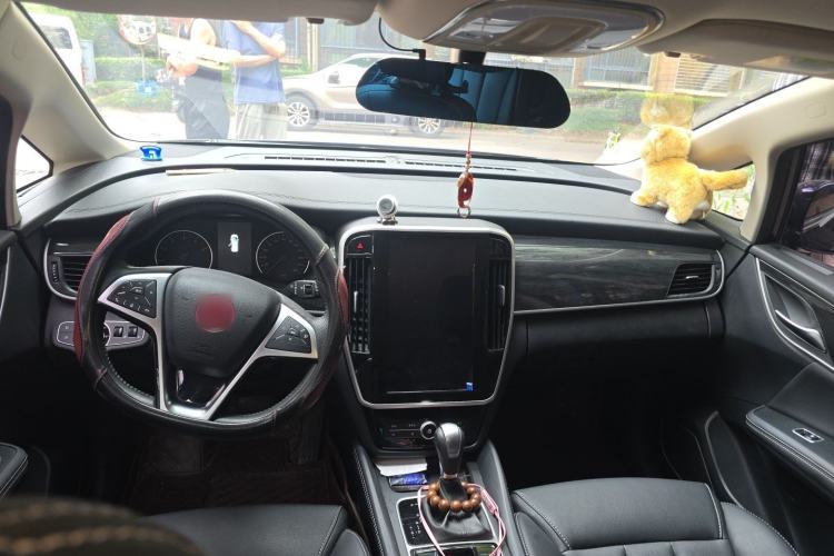 Used BYD Song MAX 2018 1.5T Automatic Smart Connect Luxury 6-Seater Headliner