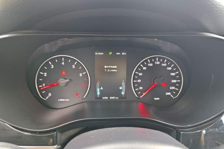 Used BYD Song MAX 2018 1.5T Automatic Smart Connect Luxury 6-Seater Instrument Cluster