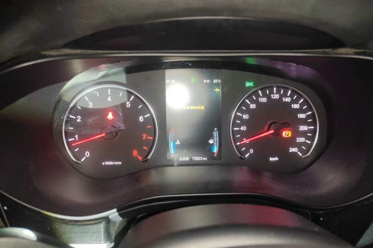Used BYD Song MAX 2018 1.5T Automatic Smart Connect Luxury 6-Seater Instrument Cluster