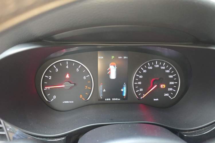 Used BYD Song MAX 2018 1.5T Automatic Smart Connect Luxury 6-Seater Instrument Cluster
