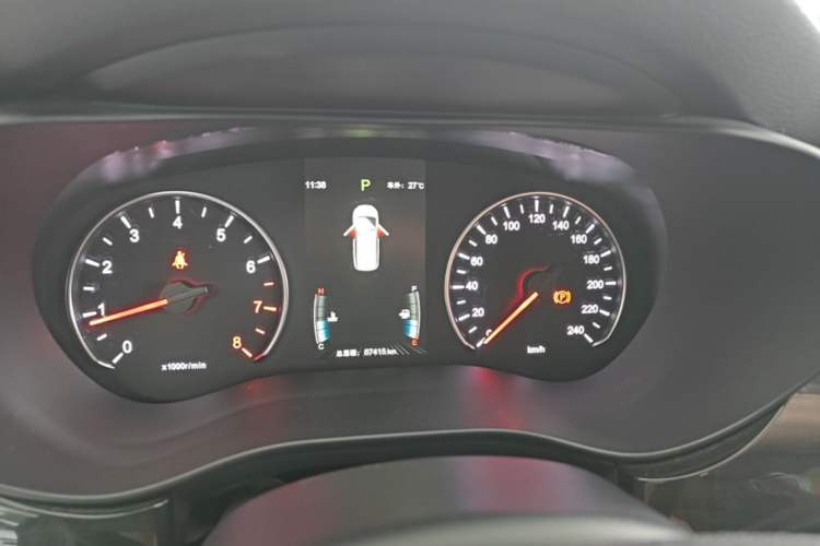 Used BYD Song MAX 2018 1.5T Automatic Smart Connect Luxury 6-Seater Instrument Cluster