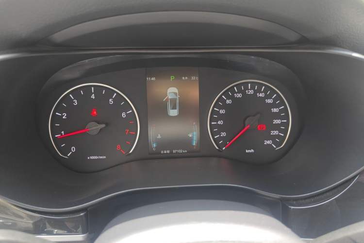 Used BYD Song MAX 2018 1.5T Automatic Smart Connect Luxury 6-Seater Instrument Cluster
