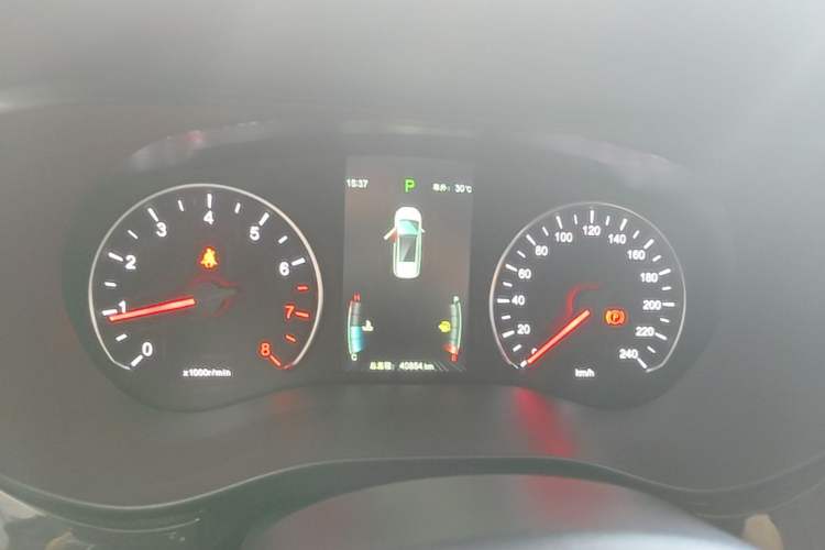 Used BYD Song MAX 2018 1.5T Automatic Smart Connect Luxury 6-Seater Instrument Cluster