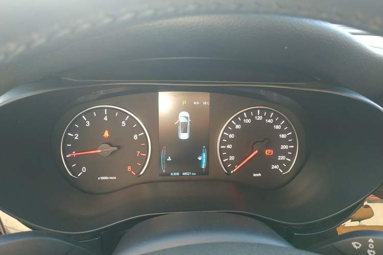 Used BYD Song MAX 2018 1.5T Automatic Smart Connect Elite Model with 6 Seats Instrument Cluster