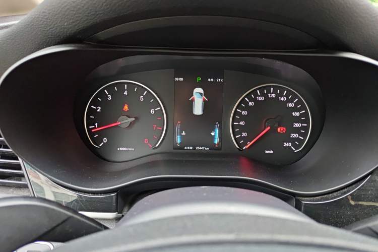 Used BYD Song MAX 2018 1.5T Automatic Smart Connect Luxury 6-Seater Instrument Cluster