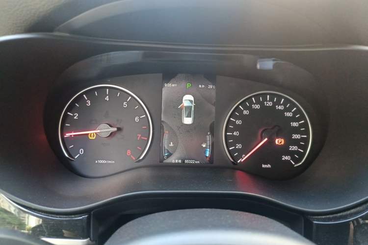 Used BYD Song MAX 2018 1.5T Automatic Smart Connect Luxury 6-Seater Instrument Cluster