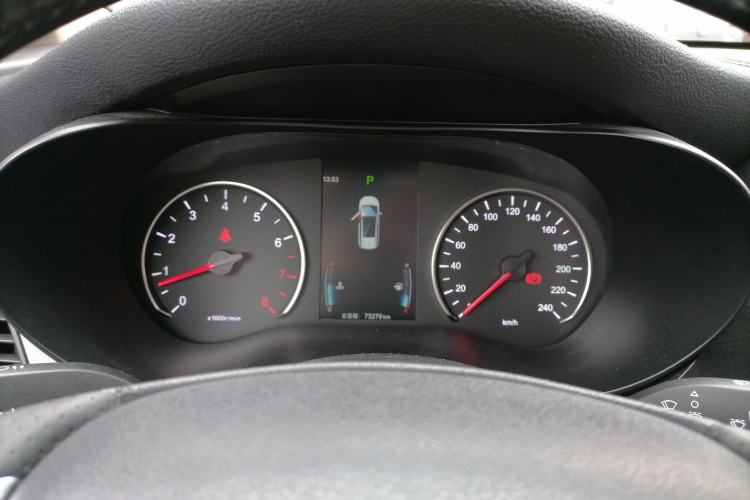 Used BYD Song MAX 2018 1.5T Automatic Smart Connect Elite Model with 6 Seats Instrument Cluster