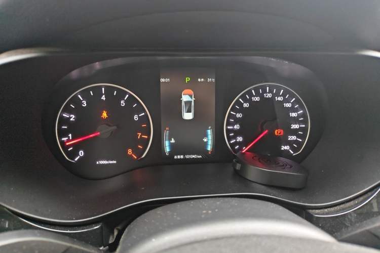 Used BYD Song MAX 2018 1.5T Automatic Smart Connect Luxury 6-Seater Instrument Cluster