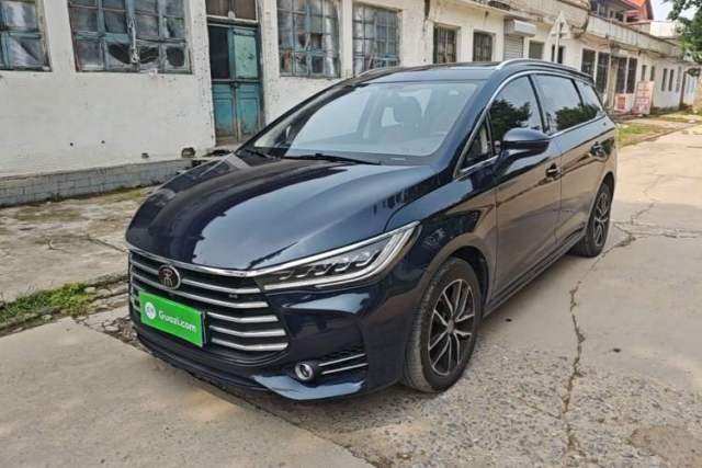 Used BYD Song MAX 2018 1.5T Automatic Smart Connect Elite Model with 6 Seats