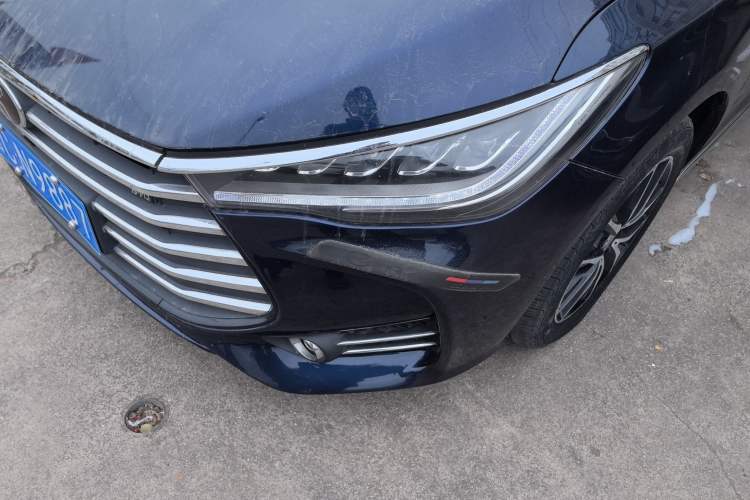 Used BYD Song MAX 2018 1.5T Automatic Smart Connect Elite Model with 6 Seats Left Front Headlight