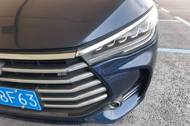 Used BYD Song MAX 2018 1.5T Automatic Smart Connect Elite Model with 6 Seats Left Front Headlight