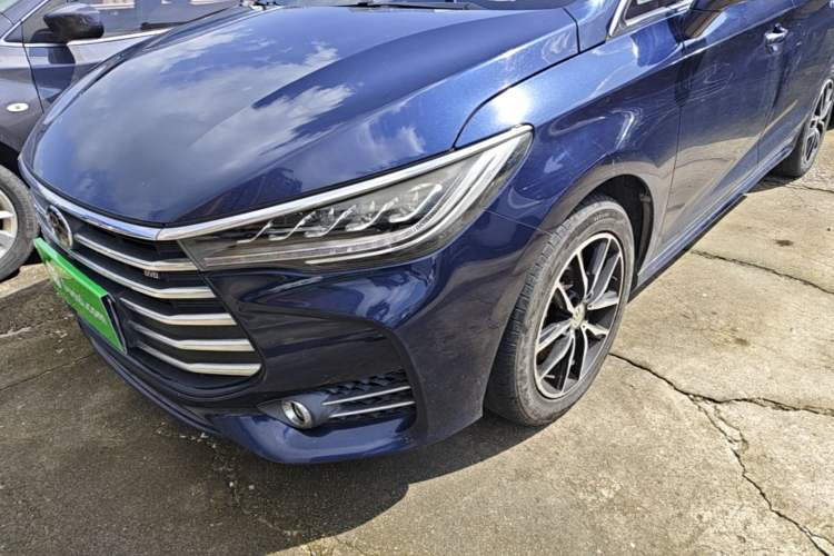 Used BYD Song MAX 2018 1.5T Automatic Smart Connect Elite Model with 6 Seats Left Front Headlight