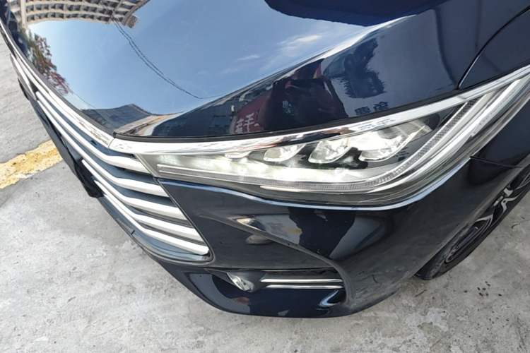 Used BYD Song MAX 2018 1.5T Automatic Smart Connect Luxury 6-Seater Left Front Headlight