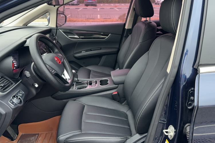 Used BYD Song MAX 2018 1.5T Automatic Smart Connect Elite Model with 6 Seats Left Front Seat
