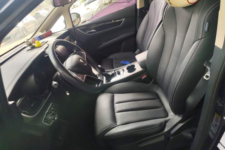 Used BYD Song MAX 2018 1.5T Automatic Smart Connect Elite Model with 6 Seats Left Front Seat