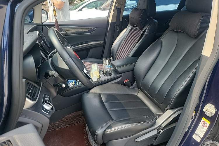 Used BYD Song MAX 2018 1.5T Automatic Smart Connect Elite Model with 6 Seats Left Front Seat