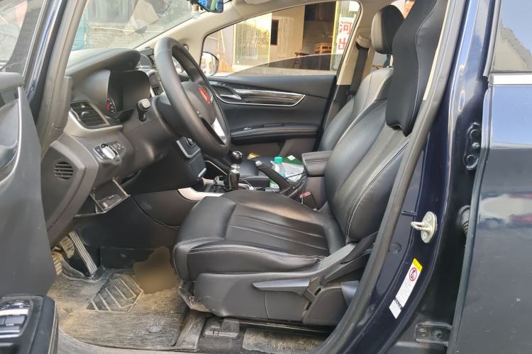 Used BYD Song MAX 2018 1.5T Manual Smart Connect Luxury 6-Seater Left Front Seat