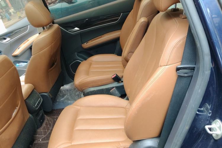 Used BYD Song MAX 2018 1.5T Automatic Smart Connect Luxury 6-Seater Left Rear Seat