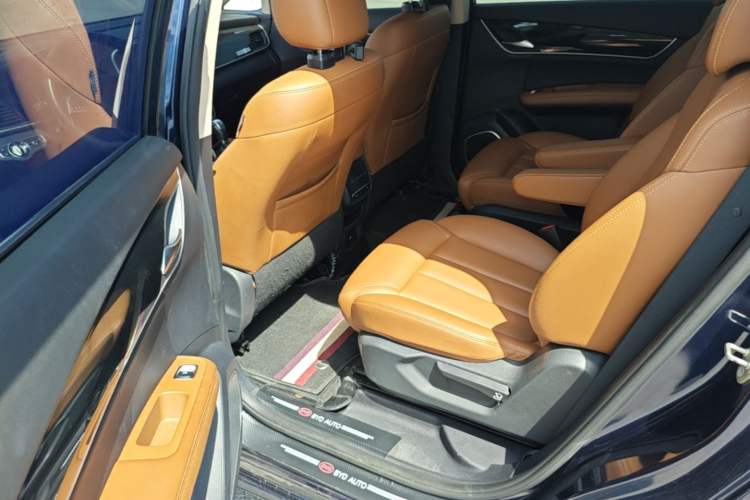 Used BYD Song MAX 2018 1.5T Automatic Smart Connect Luxury 6-Seater Left Rear Seat