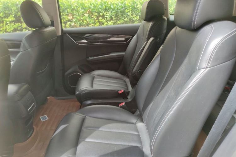 Used BYD Song MAX 2018 1.5T Automatic Smart Connect Elite Model with 6 Seats Left Rear Seat