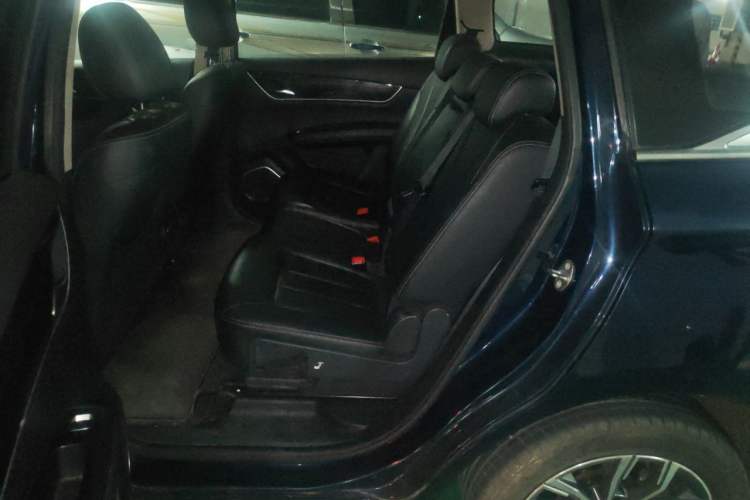 Used BYD Song MAX 2018 1.5T Automatic Smart Connect Luxury 7-Seater Left Rear Seat