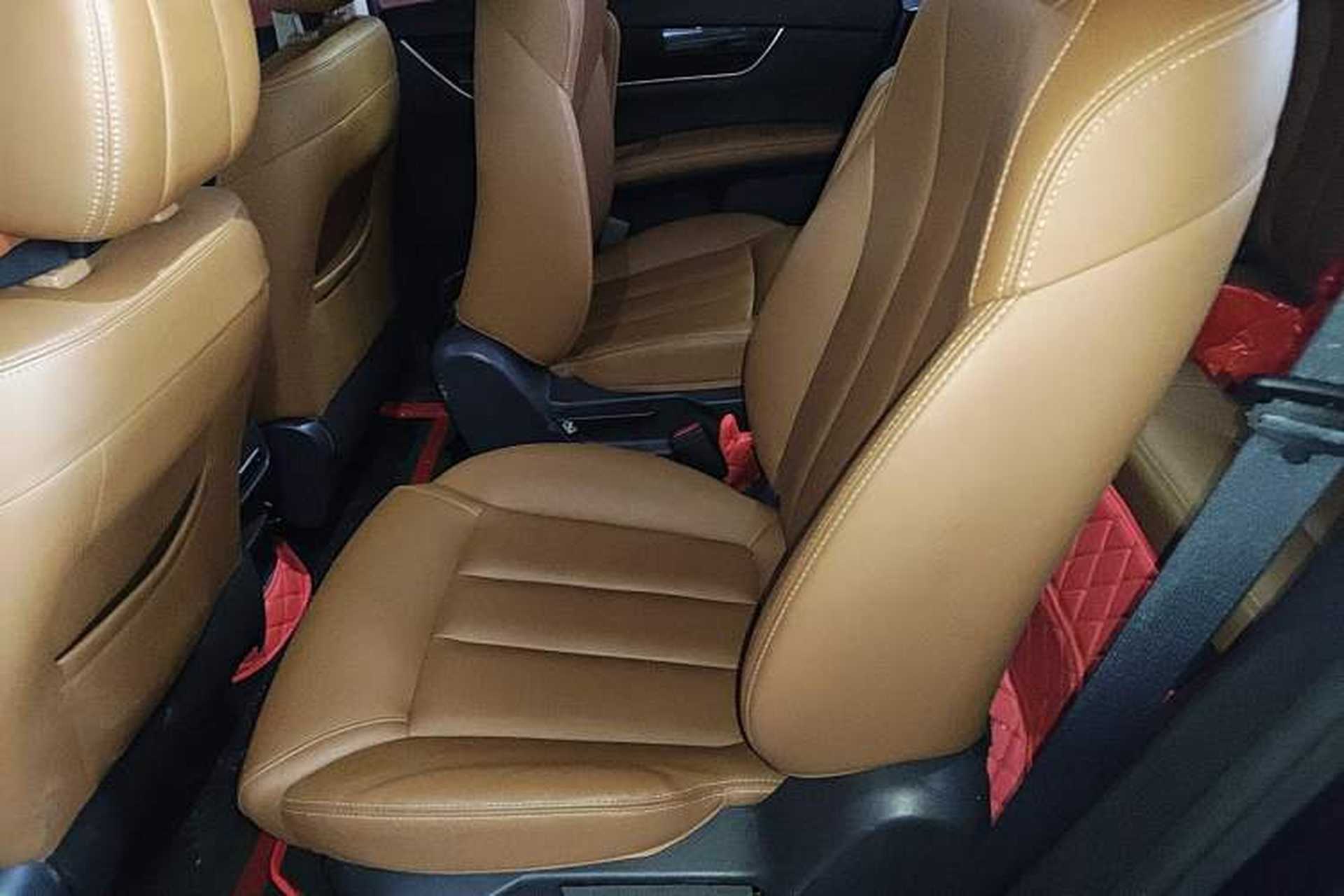 Used BYD Song MAX 2018 1.5T Automatic Smart Connect Elite Model with 6 Seats Left Rear Seat