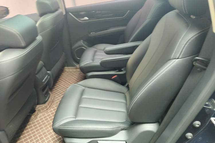 Used BYD Song MAX 2018 1.5T Automatic Smart Connect Luxury 6-Seater Left Rear Seat