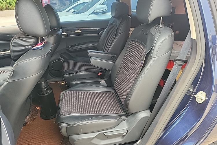 Used BYD Song MAX 2018 1.5T Automatic Smart Connect Elite Model with 6 Seats Left Rear Seat
