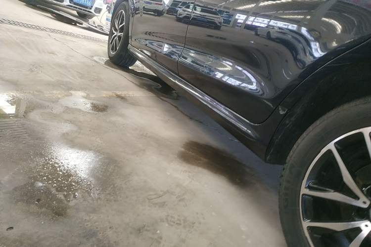 Used BYD Song MAX 2018 1.5T Automatic Smart Connect Elite Model with 6 Seats Left Side Sill