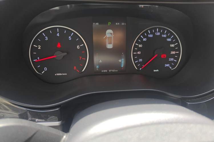 Used BYD Song MAX 2018 1.5T Automatic Smart Connect Luxury 6-Seater Odometer Close Up
