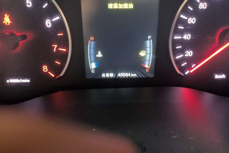 Used BYD Song MAX 2018 1.5T Automatic Smart Connect Flagship 7-Seater Odometer Close Up