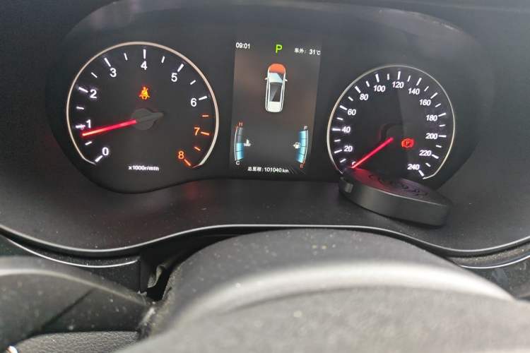 Used BYD Song MAX 2018 1.5T Automatic Smart Connect Luxury 6-Seater Odometer Close Up